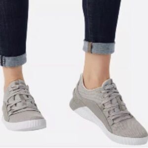 Sorel Women’s Out N About Plus Mesh Waterproof Sneakers Size 8